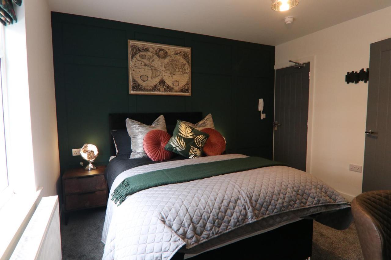 Boutique 5 Bed Home On Birdwell Road - Free Parking Sheffield Exterior photo