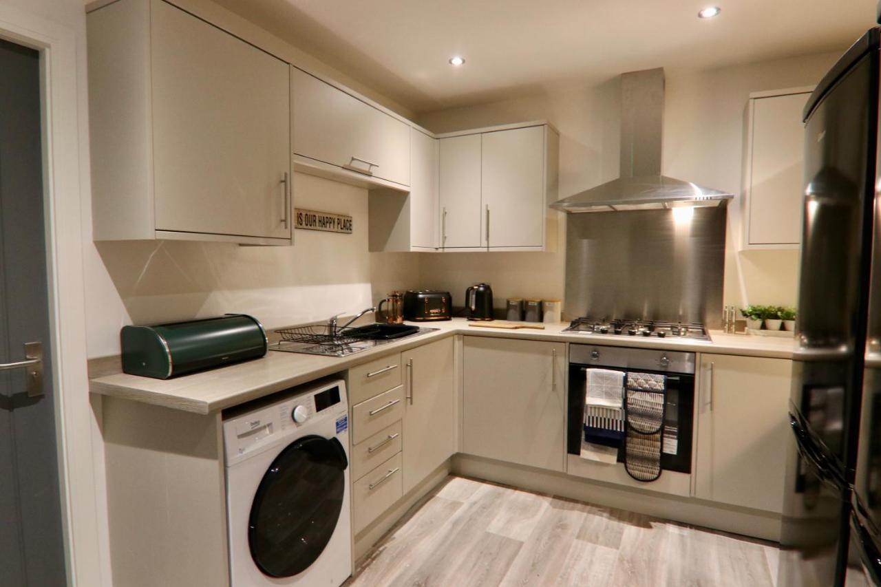 Boutique 5 Bed Home On Birdwell Road - Free Parking Sheffield Exterior photo
